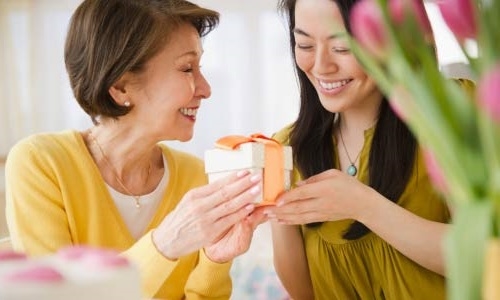 Ba lúc nào cũng nói 'hỏi má mầy đi' Ba luc nao cung noi 'hoi ma may di'