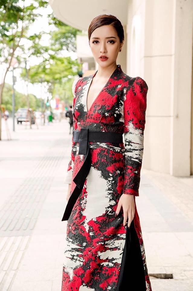 Dàn mỹ nhân 'hai lưng' mà vẫn sang chảnh của Vbiz Dan my nhan 'hai lung' ma van sang chanh cua Vbiz