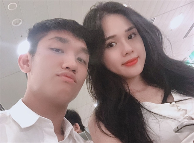 Nhan sắc người yêu nổi tiếng với phát ngôn 'có vương miện là có tiền' của cầu thủ Trọng Đại Nhan sac nguoi yeu noi tieng voi phat ngon 'co vuong mien la co tien' cua cau thu Trong Dai