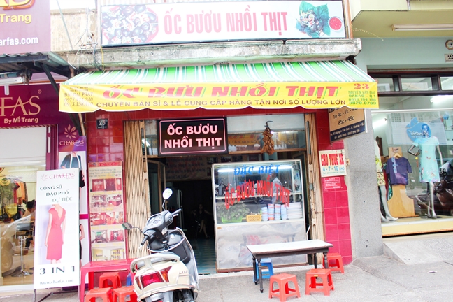 Ngày mưa, đi ăn ốc bươu nhồi thịt ấm nóng đường Nguyễn Văn Giai Ngay mua, di an oc buou nhoi thit am nong duong Nguyen Van Giai
