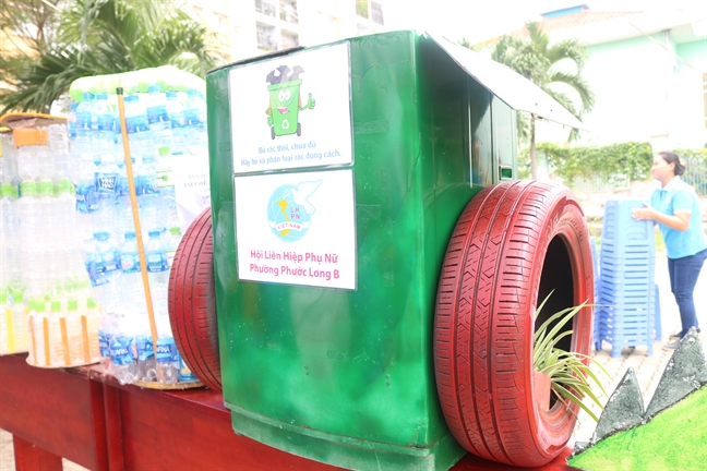 Phong phú những thùng rác đa năng được làm từ…rác Phong phu nhung thung rac da nang duoc lam tu…rac
