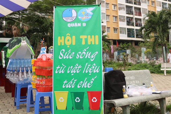 Phong phú những thùng rác đa năng được làm từ…rác Phong phu nhung thung rac da nang duoc lam tu…rac