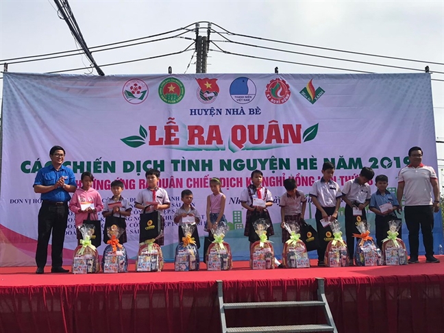 Tuổi trẻ ngành điện góp công cho kỳ nghỉ hồng Tuoi tre nganh dien gop cong cho ky nghi hong