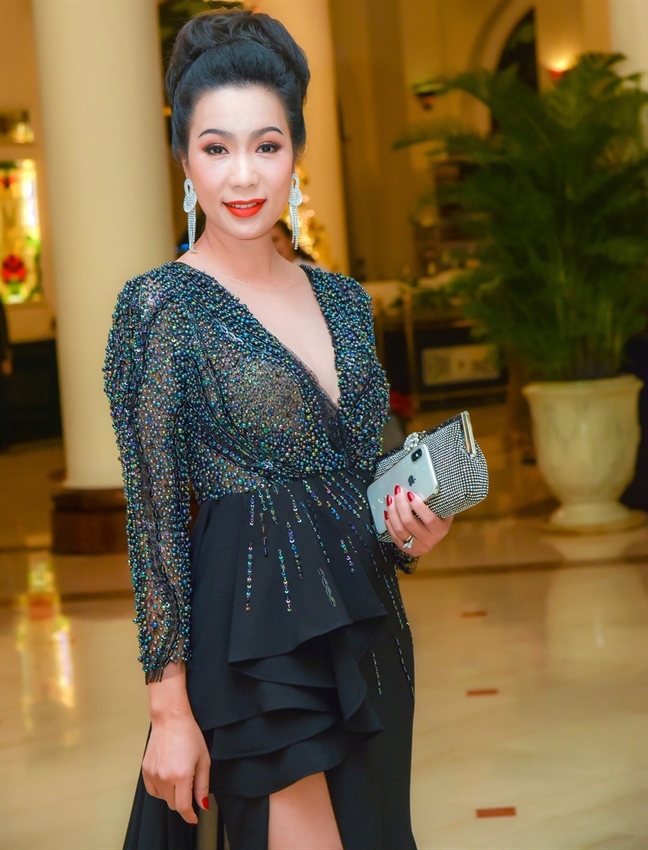 Ngỡ ngàng với body quyến rũ của dàn sao Vbiz U50 Ngo ngang voi body quyen ru cua dan sao Vbiz U50