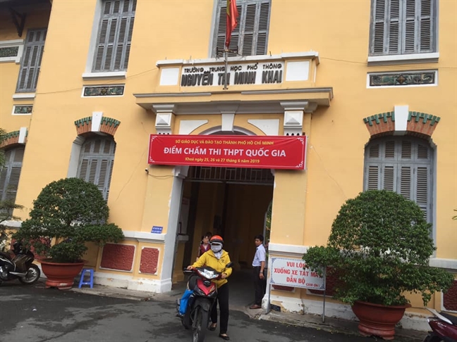 Thí sinh chém gió trong bài thi văn THPT quốc gia 2019 Thi sinh chem gio trong bai thi van THPT quoc gia 2019
