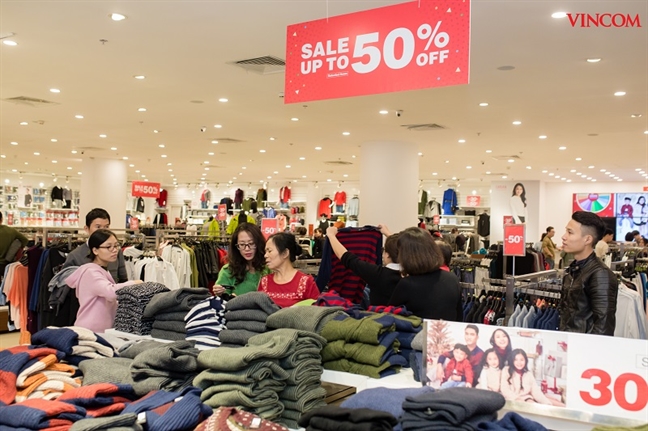 Hơn 800 thương hiệu khuyến mãi đặc biệt trong mùa lễ hội Red Sale Carnival 2019 Hon 800 thuong hieu khuyen mai dac biet trong mua le hoi Red Sale Carnival 2019
