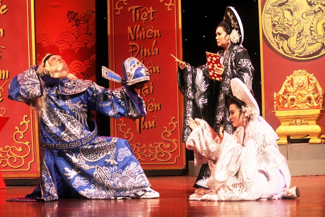 Cải lương có 'trở mình' sau 100 năm? Cai luong co 'tro minh' sau 100 nam?
