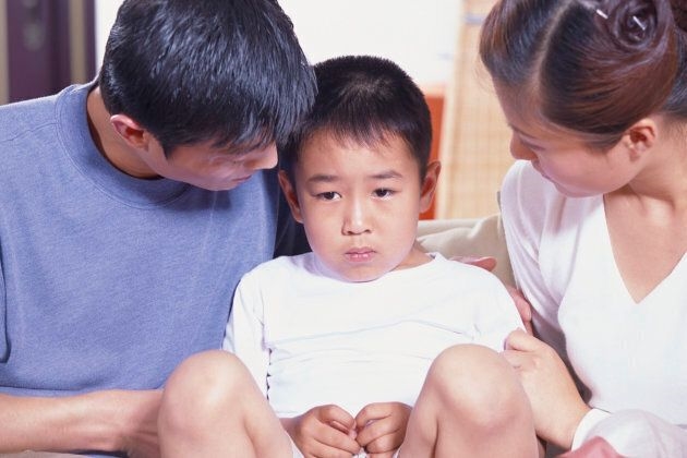 Đi giám định ADN vì mẹ chồng thấy con không giống cha Di giam dinh ADN vi me chong thay con khong giong cha