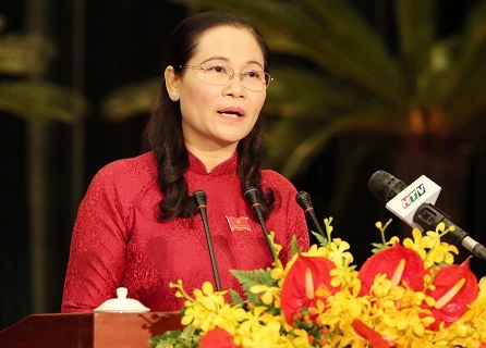 Kỳ họp thứ 15 HĐND TP.HCM khóa IX: Cán bộ an toàn, đẩy khó cho người dân Ky hop thu 15 HDND TP.HCM khoa IX: Can bo an toan, day kho cho nguoi dan
