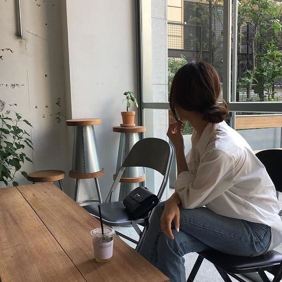 Có chồng thì phải giữ chồng, sai chỗ nào? Co chong thi phai giu chong, sai cho nao?