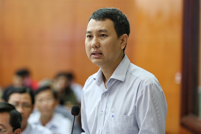 Tuân thủ giao đất, nhà hóa học bị giữ lại 2 tỷ đồng không rõ lý do Tuan thu giao dat, nha hoa hoc bi giu lai 2 ty dong khong ro ly do