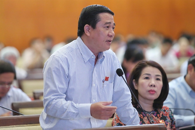 Tuân thủ giao đất, nhà hóa học bị giữ lại 2 tỷ đồng không rõ lý do Tuan thu giao dat, nha hoa hoc bi giu lai 2 ty dong khong ro ly do