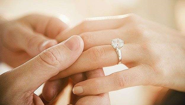 Chục năm trời sóng gió cùng nhau, cuối cùng họ đã khoác áo cưới Chuc nam troi song gio cung nhau, cuoi cung ho da khoac ao cuoi