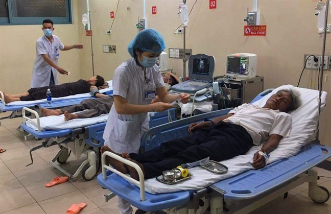 Vi khuẩn tụ cầu trong món xôi ở đám cưới khiến 64 người bị ngộ độc Vi khuan tu cau trong mon xoi o dam cuoi khien 64 nguoi bi ngo doc