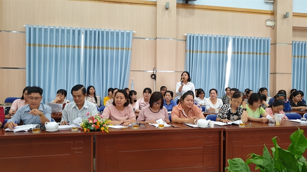 Luật có rõ ràng, dễ hiểu, dễ thực thi thì mới bảo vệ thiết thực cho lao động nữ Luat co ro rang, de hieu, de thuc thi thi moi bao ve thiet thuc cho lao dong nu