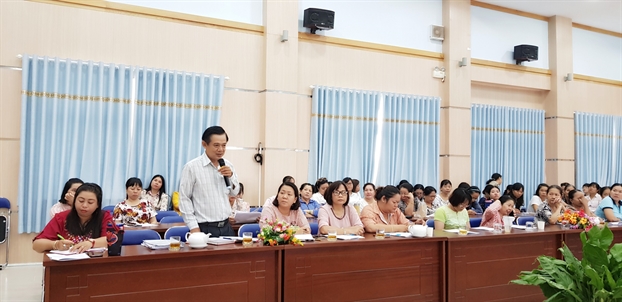 Luật có rõ ràng, dễ hiểu, dễ thực thi thì mới bảo vệ thiết thực cho lao động nữ Luat co ro rang, de hieu, de thuc thi thi moi bao ve thiet thuc cho lao dong nu