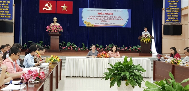 Luật có rõ ràng, dễ hiểu, dễ thực thi thì mới bảo vệ thiết thực cho lao động nữ Luat co ro rang, de hieu, de thuc thi thi moi bao ve thiet thuc cho lao dong nu