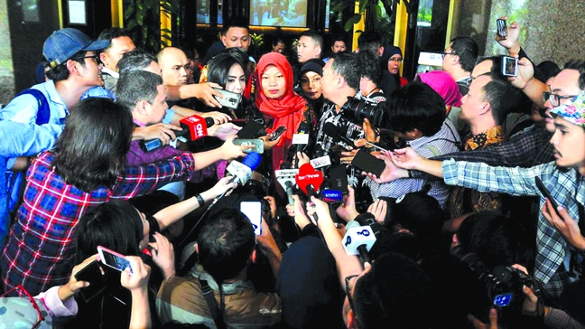 Người mẹ Indonesia gian nan tìm công lý Nguoi me Indonesia gian nan tim cong ly