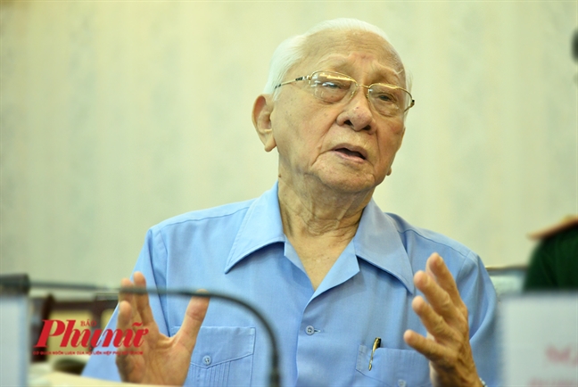 'Bạn, thù có thể thay đổi, chỉ độc lập dân tộc là không đổi' 'Ban, thu co the thay doi, chi doc lap dan toc la khong doi'