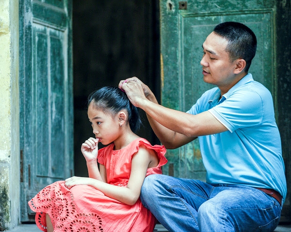 Cha và con gái - một tình yêu ngọt ngào găm chặt trong tim Cha va con gai - mot tinh yeu ngot ngao gam chat trong tim