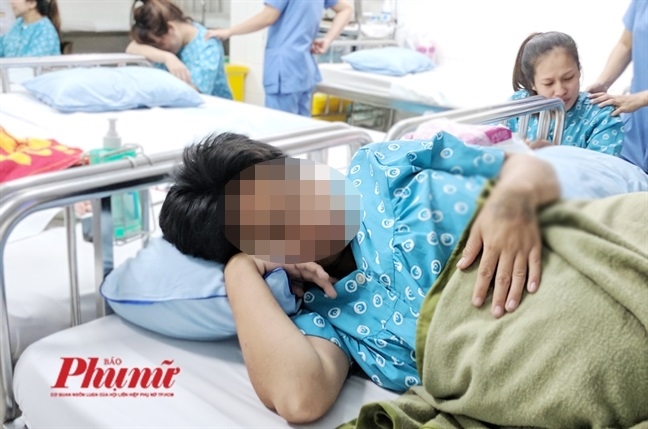 Sau vụ bác sĩ Hoàng Công Lương, ê-kíp cấp cứu không dám cứu thai nhi, chọn theo ‘quy trình’ Sau vu bac si Hoang Cong Luong, e-kip cap cuu khong dam cuu thai nhi, chon theo ‘quy trinh’
