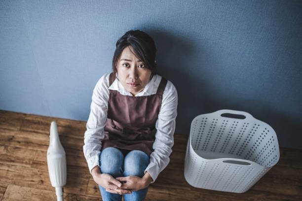 Một nách ba con, mỗi lần xin tiền chồng là cực hình Mot nach ba con, moi lan xin tien chong la cuc hinh