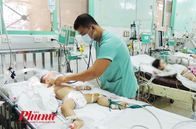 Bác sĩ kể lại giây phút không mượn được thuốc giải độc cho bé trai ngộ độc sừng tê giác Bac si ke lai giay phut khong muon duoc thuoc giai doc cho be trai ngo doc sung te giac
