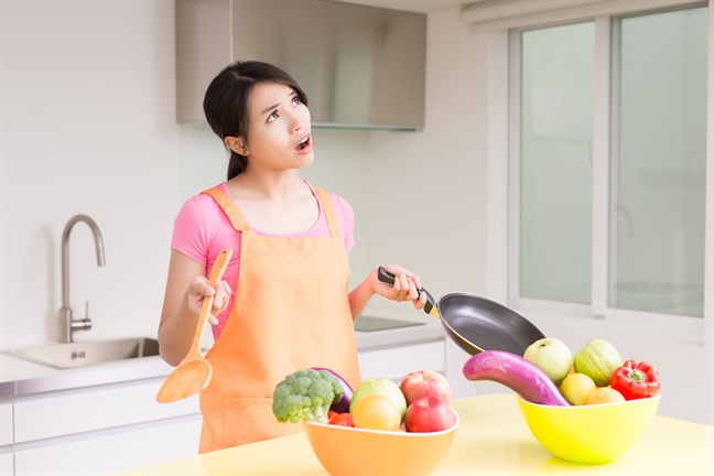 Ông ăn kiêng, bà rầu rĩ Ong an kieng, ba rau ri