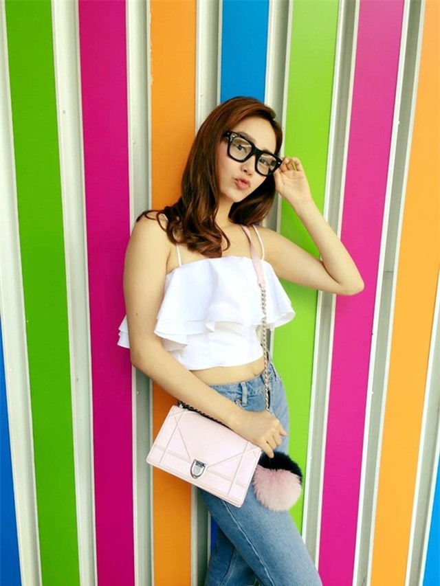 Đại gia hàng hiệu nhưng Minh Hằng vẫn có nhiều đồ bình dân giá rẻ Dai gia hang hieu nhung Minh Hang van co nhieu do binh dan gia re
