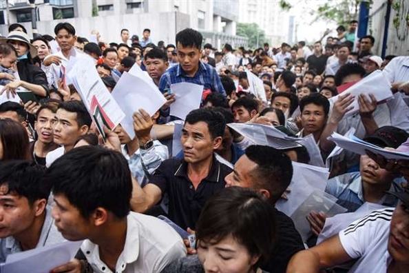 Ngăn khách bỏ trốn khi đi du lịch nước ngoài, hướng dẫn viên sẽ phải có... nghiệp vụ cảnh sát Ngan khach bo tron khi di du lich nuoc ngoai, huong dan vien se phai co... nghiep vu canh sat