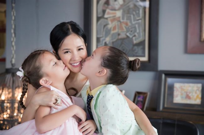 Sinh con ở tuổi U50: Làm mẹ không bao giờ là muộn Sinh con o tuoi U50: Lam me khong bao gio la muon