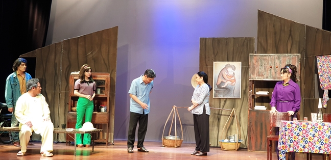 Mùa Vu lan, ngẫm về 'Bông hồng cài áo' Mua Vu lan, ngam ve 'Bong hong cai ao'