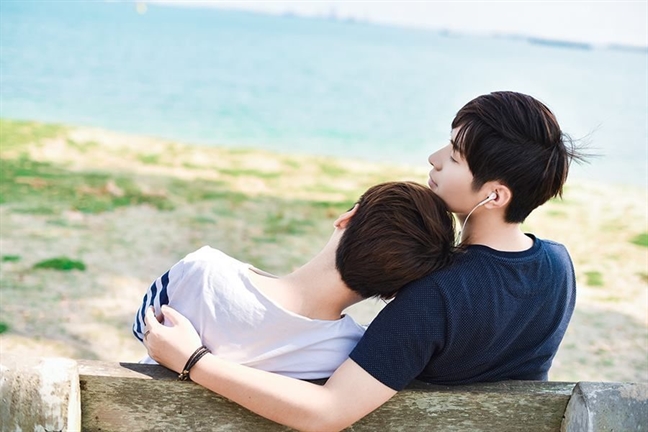 Còn yêu nhưng đành chia tay chồng song tính Con yeu nhung danh chia tay chong song tinh