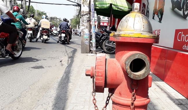 Đừng nghĩ mưa nhiều là không có cháy Dung nghi mua nhieu la khong co chay
