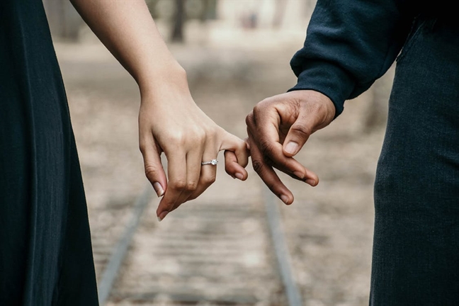 Bị chồng bỏ vì gánh nợ nần cho mẹ Bi chong bo vi ganh no nan cho me