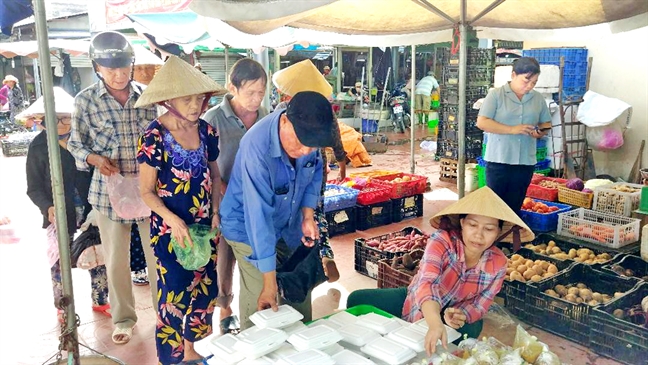 Những hộp cơm nghĩa tình Nhung hop com nghia tinh