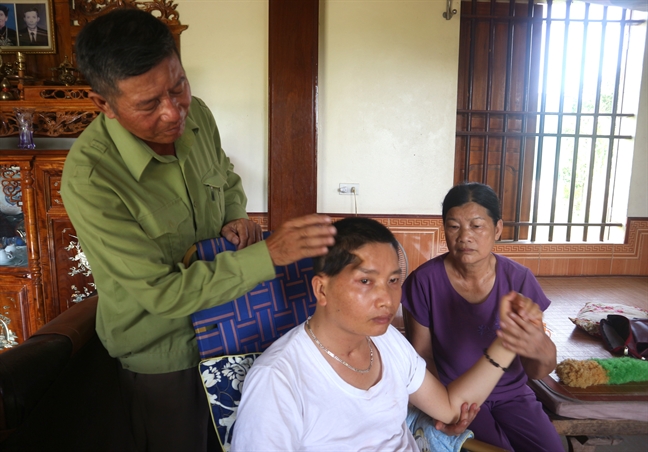 ‘Còn sức là còn hy vọng, hy vọng kỳ tích sẽ đến với con’ ‘Con suc la con hy vong, hy vong ky tich se den voi con’