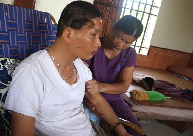 ‘Còn sức là còn hy vọng, hy vọng kỳ tích sẽ đến với con’ ‘Con suc la con hy vong, hy vong ky tich se den voi con’