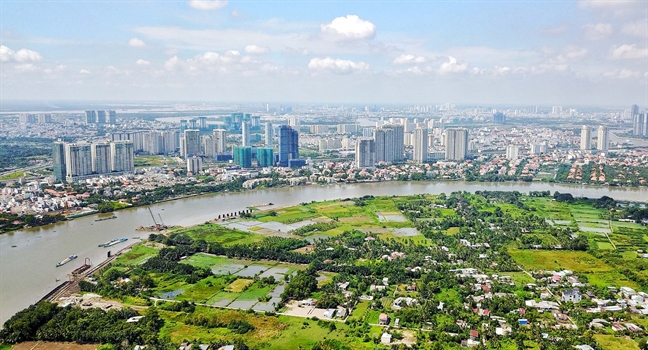 Sau 40 năm, vẫn còn một khoảng cách không... gần Sau 40 nam, van con mot khoang cach khong... gan