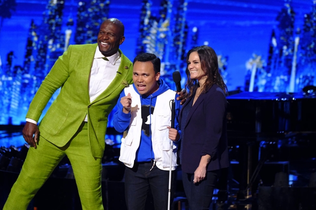 Chàng trai khiếm thị, tự kỷ vào bán kết America’s Got Talent Chang trai khiem thi, tu ky vao ban ket America’s Got Talent