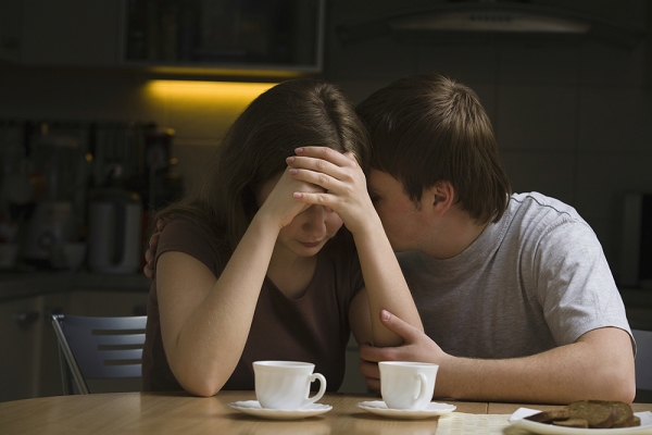 Mẹ chồng mừng rỡ khi chồng tôi có con riêng Me chong mung ro khi chong toi co con rieng