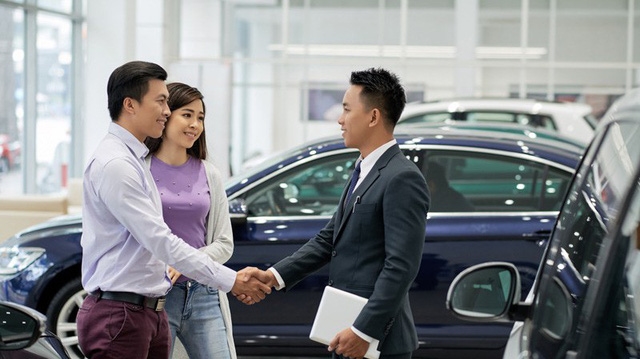 Cuộc sống đảo lộn từ ngày vợ chồng tôi vay tiền mua ô tô Cuoc song dao lon tu ngay vo chong toi vay tien mua o to