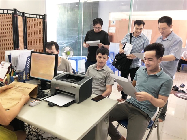 Bỏ chính quy theo tại chức: vẫn tốt! Bo chinh quy theo tai chuc: van tot!