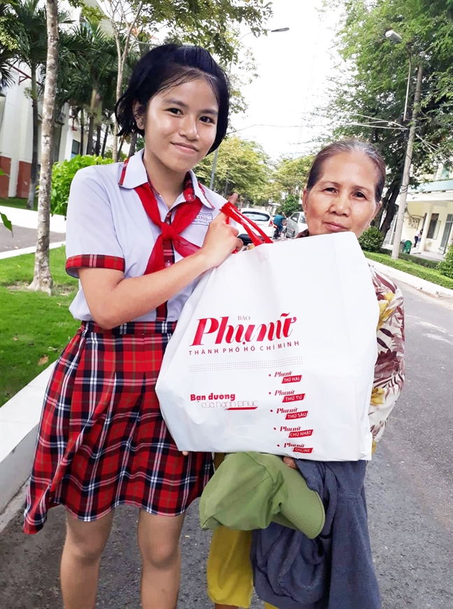 Trao học bổng 'Nữ sinh hiếu học, vượt khó' lần thứ 29: Những gương mặt thương quen Trao hoc bong 'Nu sinh hieu hoc, vuot kho' lan thu 29: Nhung guong mat thuong quen
