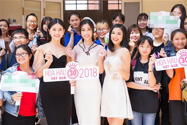 Các ban tổ chức thi hoa hậu không còn chờ thí sinh Cac ban to chuc thi hoa hau khong con cho thi sinh