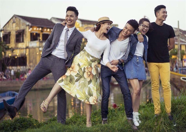 'Về nhà đi con' và chuyện làm phim theo ý muốn khán giả 'Ve nha di con' va chuyen lam phim theo y muon khan gia