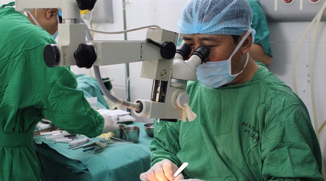 Giao lưu trực tuyến: Chăm sóc mắt ở lứa tuổi học đường Giao luu truc tuyen: Cham soc mat o lua tuoi hoc duong