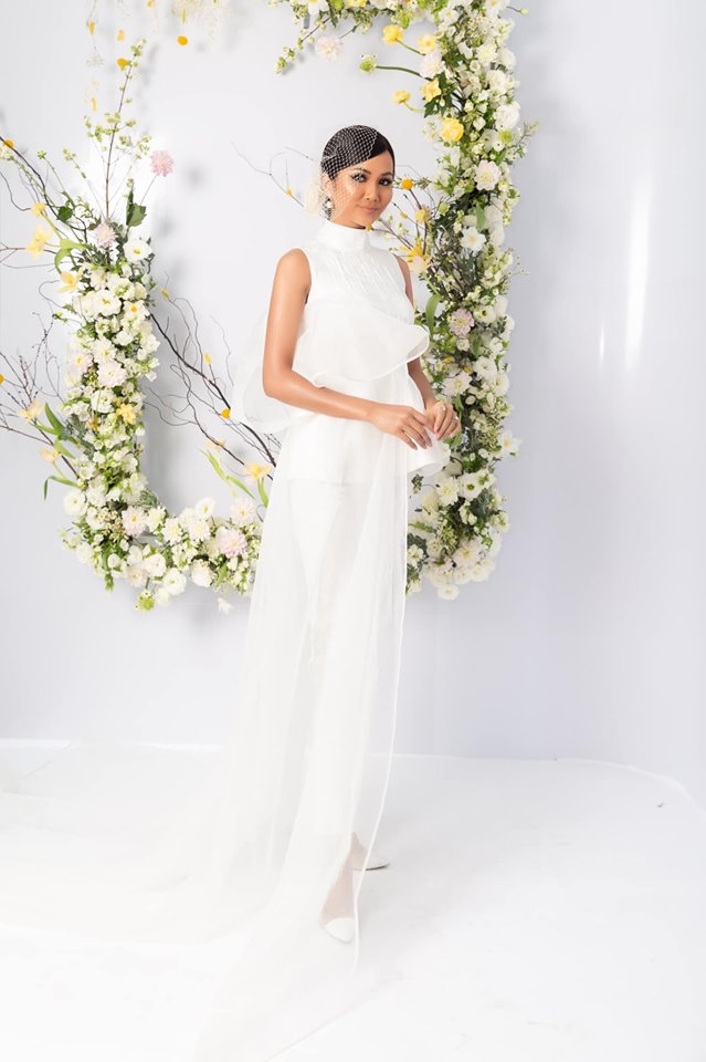 Mỹ nhân V-biz đọ sắc với váy cưới My nhan V-biz do sac voi vay cuoi