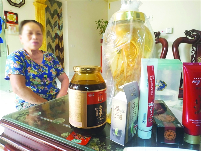 Rộ chiêu trò dụ mua cao hồng sâm giá 'cắt cổ' ở vùng ven Hà Nội Ro chieu tro du mua cao hong sam gia 'cat co' o vung ven Ha Noi