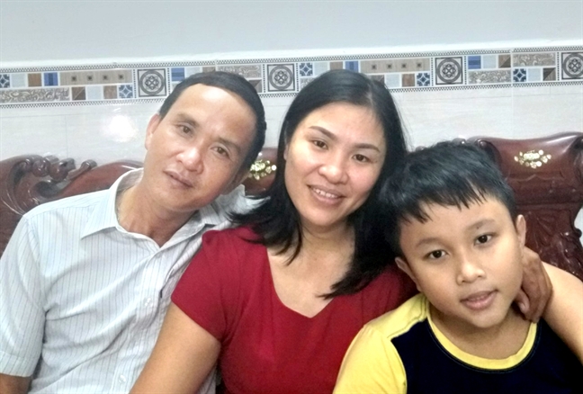 Gặp nữ công nhân vệ sinh trả lại gần 1 tỷ đồng cho khách Gap nu cong nhan ve sinh tra lai gan 1 ty dong cho khach
